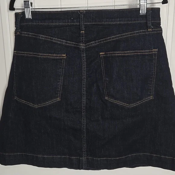 GAP Dark Denim A-Line Skirt – Button Front Western Ranch Style Transitional Fall - Picture 4 of 5
